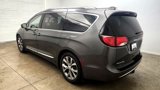 Used 2018 Chrysler Pacifica Limited image 5