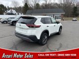 Used 2022 Nissan Rogue S image 5