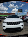 Used 2018 Jeep Grand Cherokee Laredo image 2