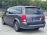 Used 2017 Dodge Grand Caravan SXT w/ Driver Convenience Group image 5