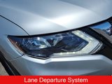 Used 2019 Nissan Rogue SV image 4