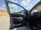 Used 2016 Nissan Titan SV image 4