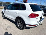 Used 2015 Volkswagen Touareg TDI image 3