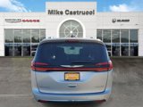 Certified 2023 Chrysler Pacifica Limited image 5