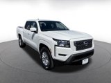 Used 2024 Nissan Frontier SV image 3