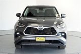 Used 2021 Toyota Highlander LE image 2