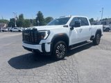New 2025 GMC Sierra 2500 Denali Ultimate image 3