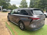 Used 2021 Toyota Sienna XLE image 6
