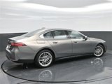 Used 2024 BMW 530i xDrive image 3