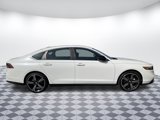 Used 2024 Honda Accord Sport image 2