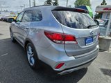 Used 2017 Hyundai Santa Fe SE image 3