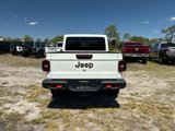 New 2025 Jeep Gladiator Mojave image 4