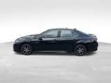 Used 2022 Toyota Camry SE image 4