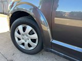 Used 2017 Dodge Journey SE image 4
