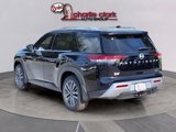 New 2025 Nissan Pathfinder SL w/ SL Premium Package image 3