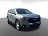 Used 2024 GMC Terrain SLE image 3