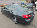 Used 2018 BMW 750i image 4