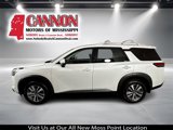 New 2025 Nissan Pathfinder SL image 4