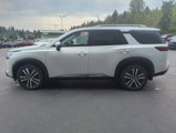 New 2025 Nissan Pathfinder Platinum image 2