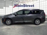 Used 2023 Chrysler Pacifica Limited image 2