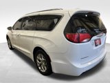 Used 2017 Chrysler Pacifica Limited w/ UConnect Theater Package image 3