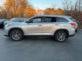 Used 2019 Toyota Highlander XLE image 2