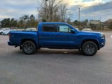 New 2025 Nissan Frontier SV w/ SV Convenience Package image 2