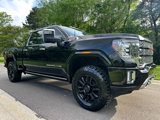 Used 2022 GMC Sierra 2500 Denali w/ Denali Black Diamond Edition image 3
