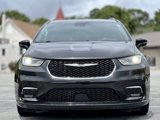 Used 2021 Chrysler Pacifica Touring-L image 2