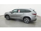New 2025 Toyota Highlander XLE image 5