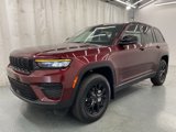 Used 2025 Jeep Grand Cherokee Altitude image 4
