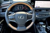 Used 2025 Lexus ES 350 w/ Luxury Package image 5