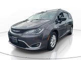 Used 2020 Chrysler Pacifica Touring-L image 4