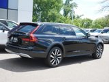 New 2026 Volvo V90 B6 Cross Country Ultra image 3