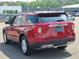 Certified 2022 Ford Explorer XLT w/ Equipment Group 202A image 4