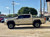 Used 2017 Toyota Tacoma TRD Off-Road image 6