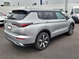New 2025 Mitsubishi Outlander SE image 4