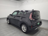 Used 2023 Kia Soul LX w/ LX Technology Package image 3