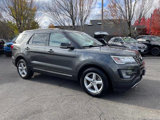 Used 2017 Ford Explorer XLT image 2