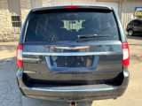 Used 2014 Chrysler Town & Country Touring image 5