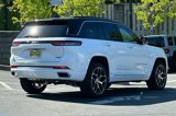 New 2025 Jeep Grand Cherokee Summit image 4