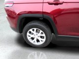 Used 2022 Jeep Grand Cherokee Limited image 4