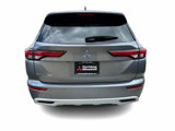 Used 2024 Mitsubishi Outlander SE image 4