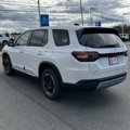 New 2025 Honda Pilot EX-L image 3