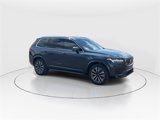 Used 2022 Volvo XC90 T5 Momentum w/ Climate Package image 2