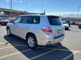 Used 2012 Toyota Highlander 4WD Hybrid w/ Cold Weather Pkg image 3