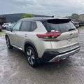 Used 2021 Nissan Rogue Platinum image 3