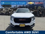 Used 2024 GMC Terrain SLE image 2
