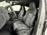 Used 2024 Porsche Cayenne Turbo image 5