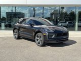 Certified 2025 Porsche Macan image 3